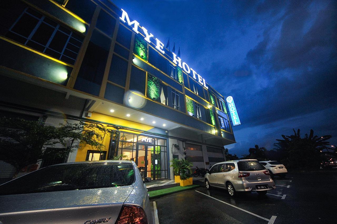 Mye Hotel Muar Exterior foto