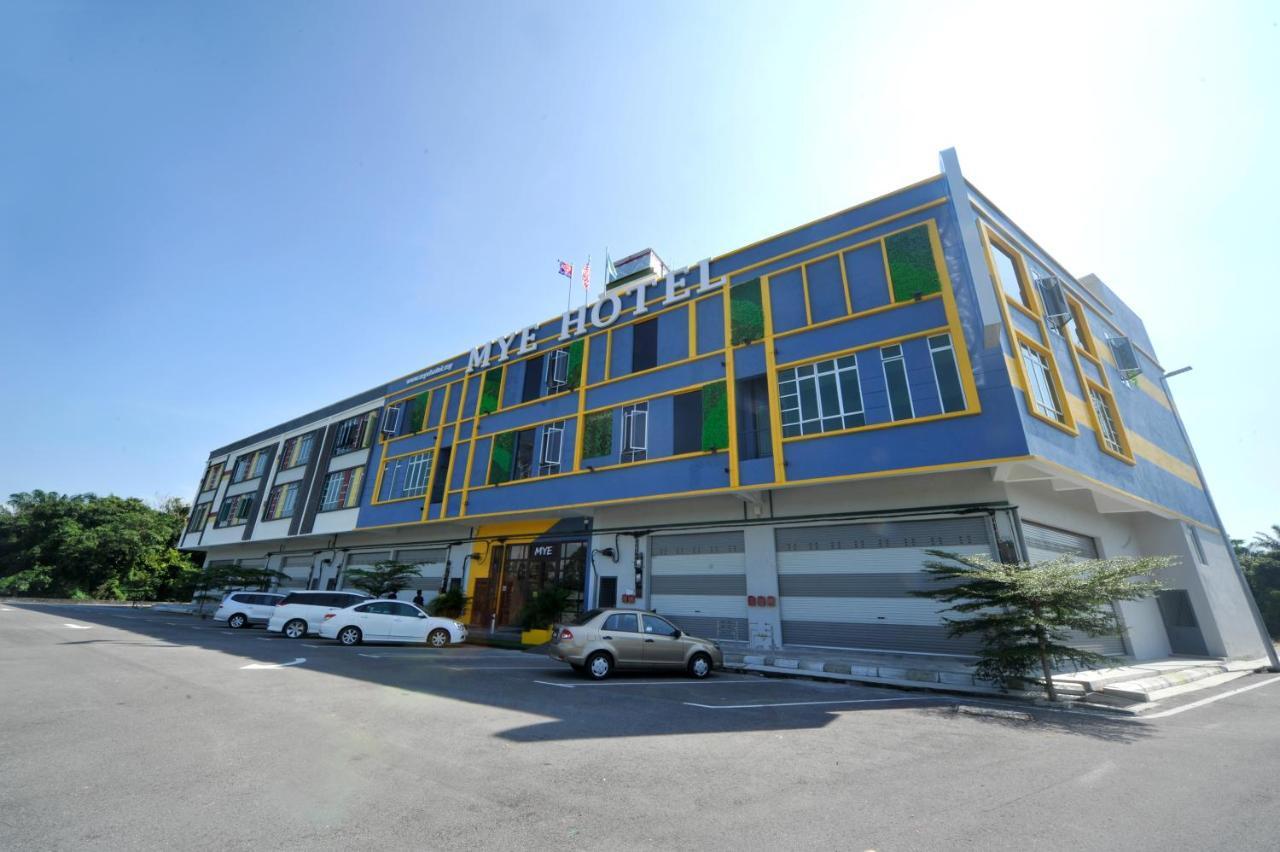 Mye Hotel Muar Exterior foto