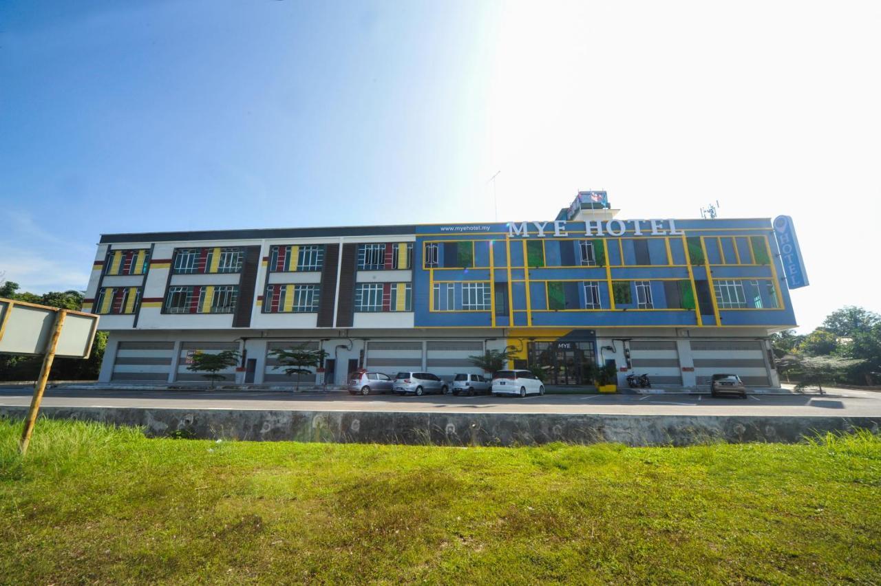 Mye Hotel Muar Exterior foto